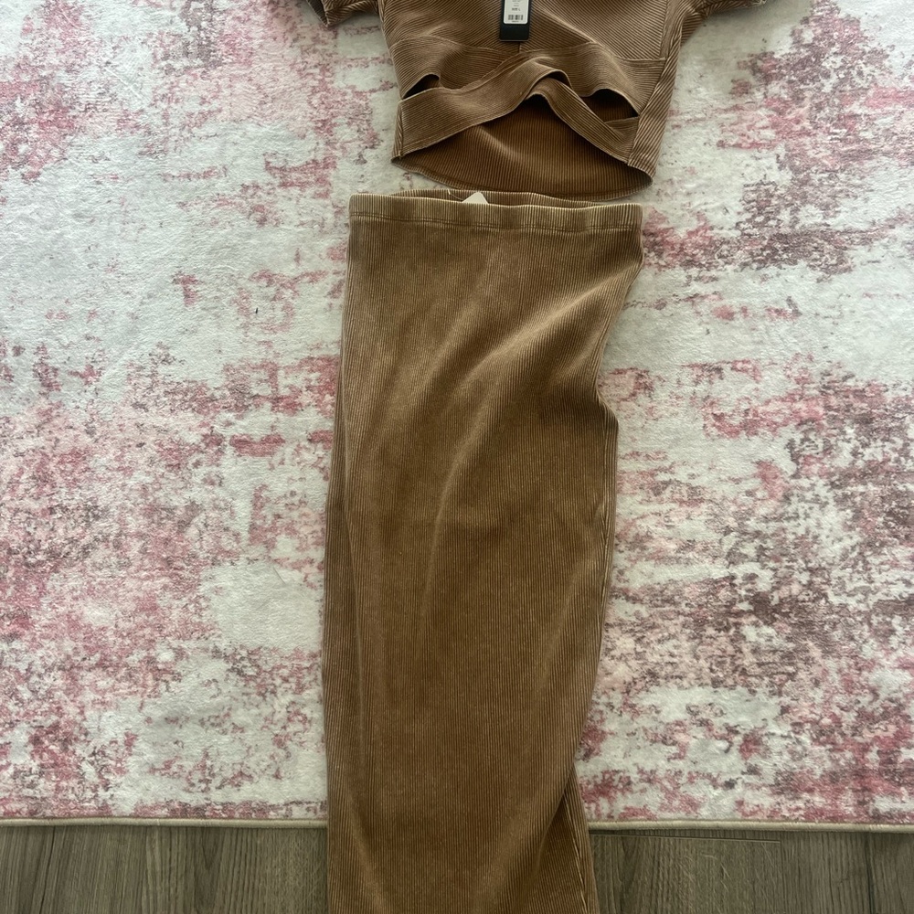 Brown Ribbed Two-Piece Set